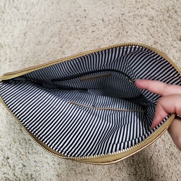 Urban Expressions Bag - Picture 4 of 4